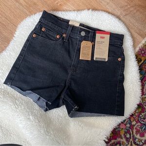 Black Levi’s High-Rise Shorts. Size 25 / 0 Levi’s Jean shorts denim. BRAND NEW